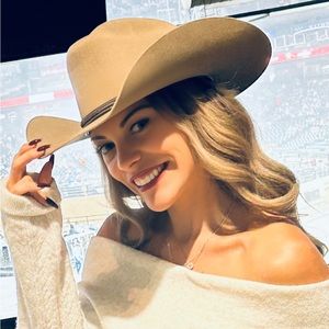 Meet your Posher, Alexa